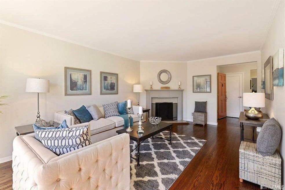 2061 10th Avenue - Photo 2 of 10