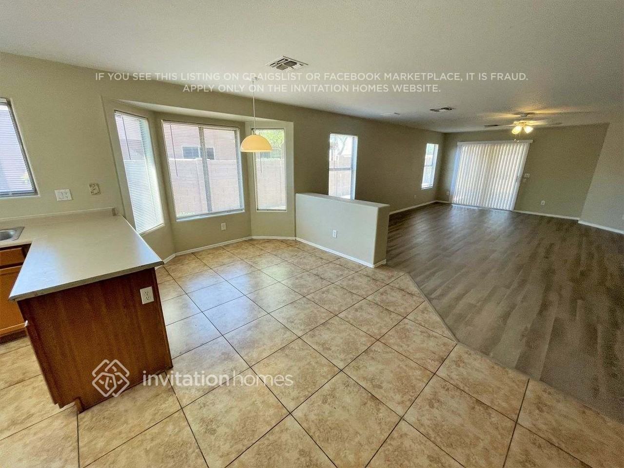 3812 S 74th Dr - Photo 4 of 8