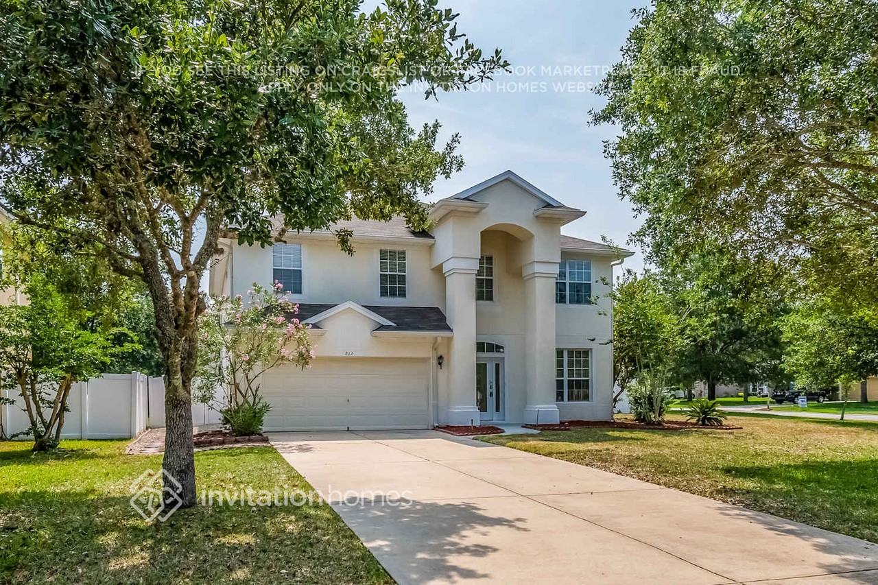 812 Lapoma Way - Photo 2 of 21