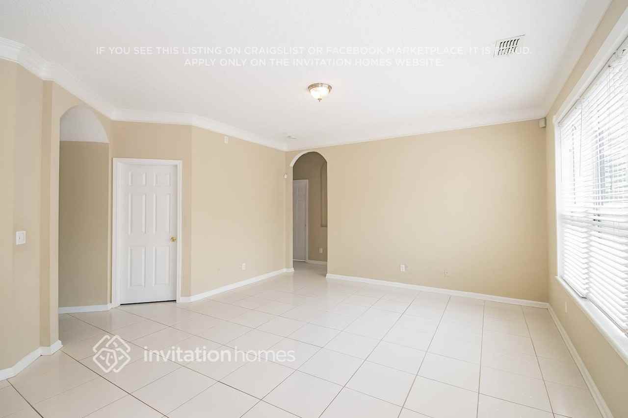 812 Lapoma Way - Photo 5 of 21
