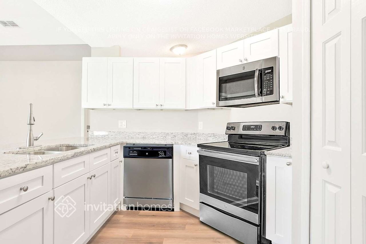 676 Regency Way - Photo 7 of 19