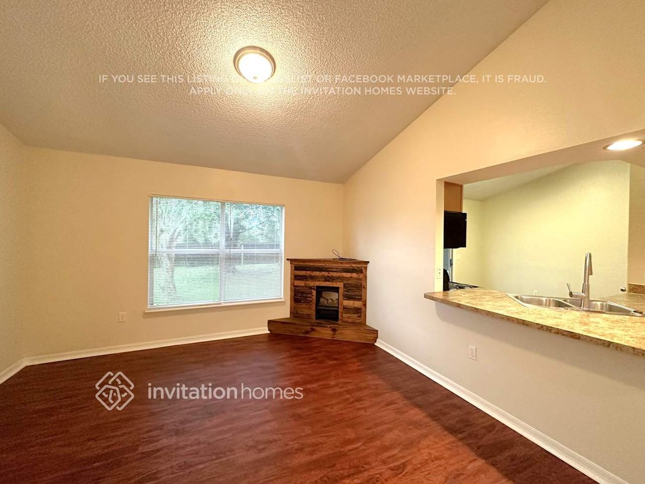 1771 Meredith Ave - Photo 3 of 11