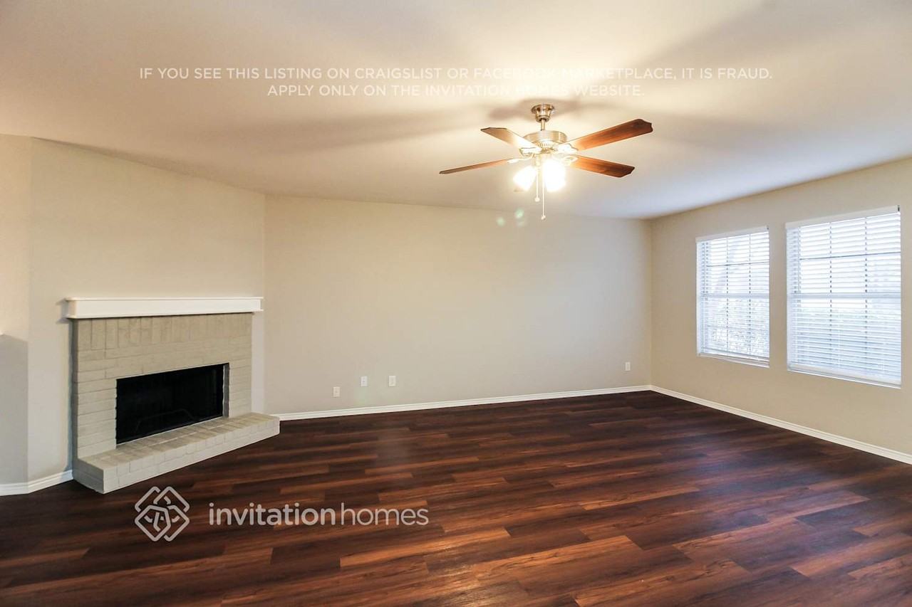 2940 Marco Dr - Photo 4 of 20