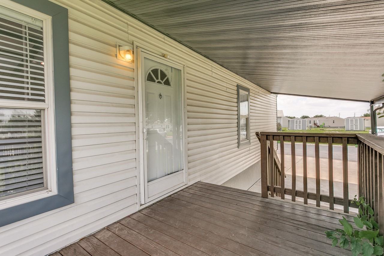 7151 Woodlake Pkwy #1 - Photo 3 of 50
