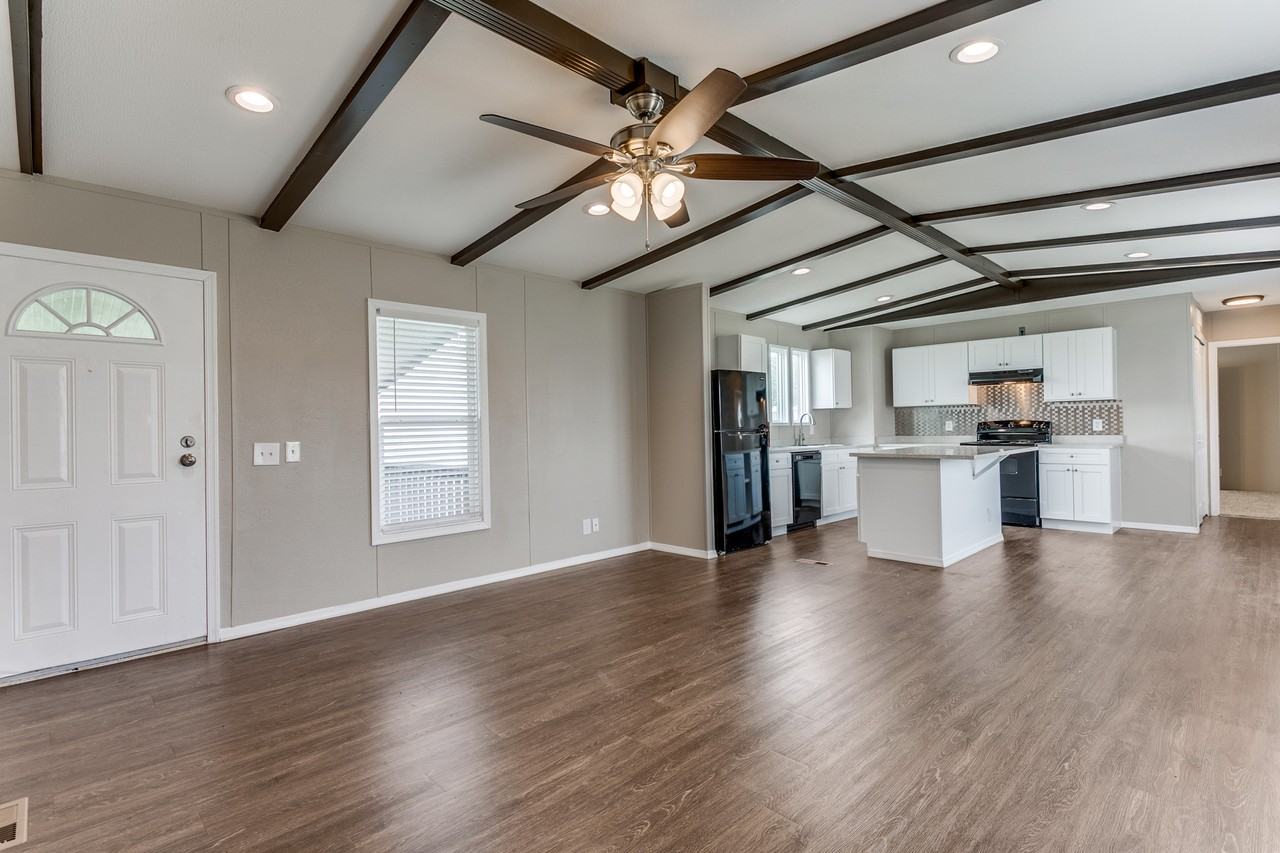 7151 Woodlake Pkwy #1 - Photo 5 of 50