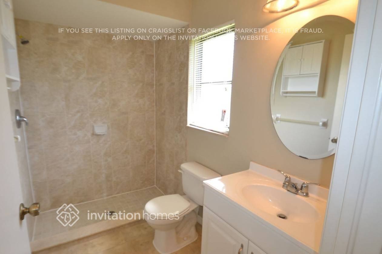 808 Sw 7th Ter - Photo 5 of 7