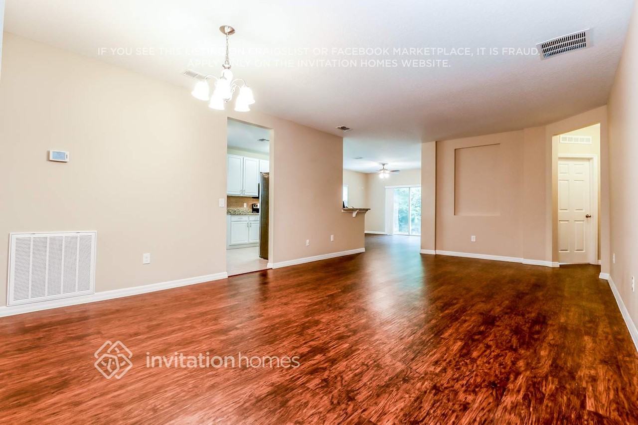 2182 Deborah Dr - Photo 3 of 20