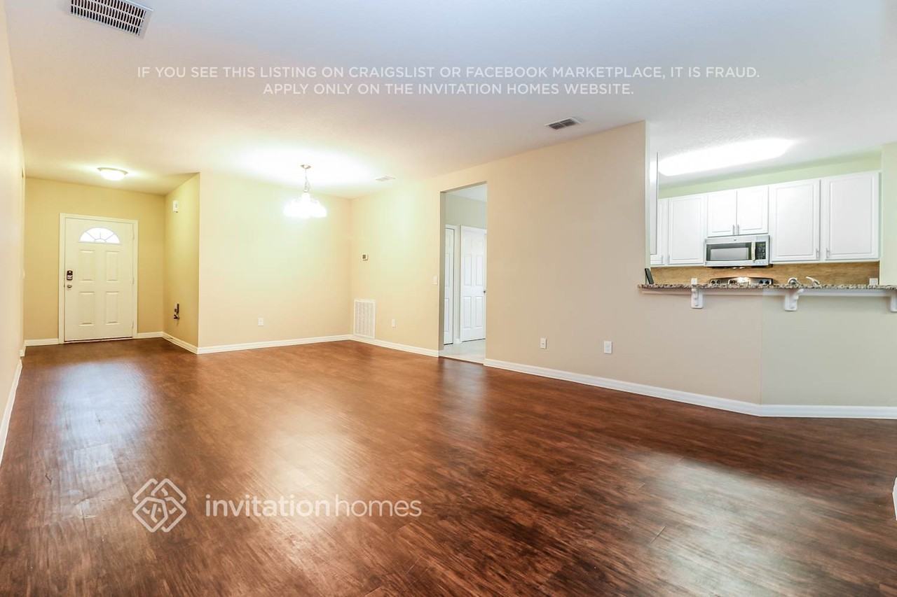2182 Deborah Dr - Photo 4 of 20