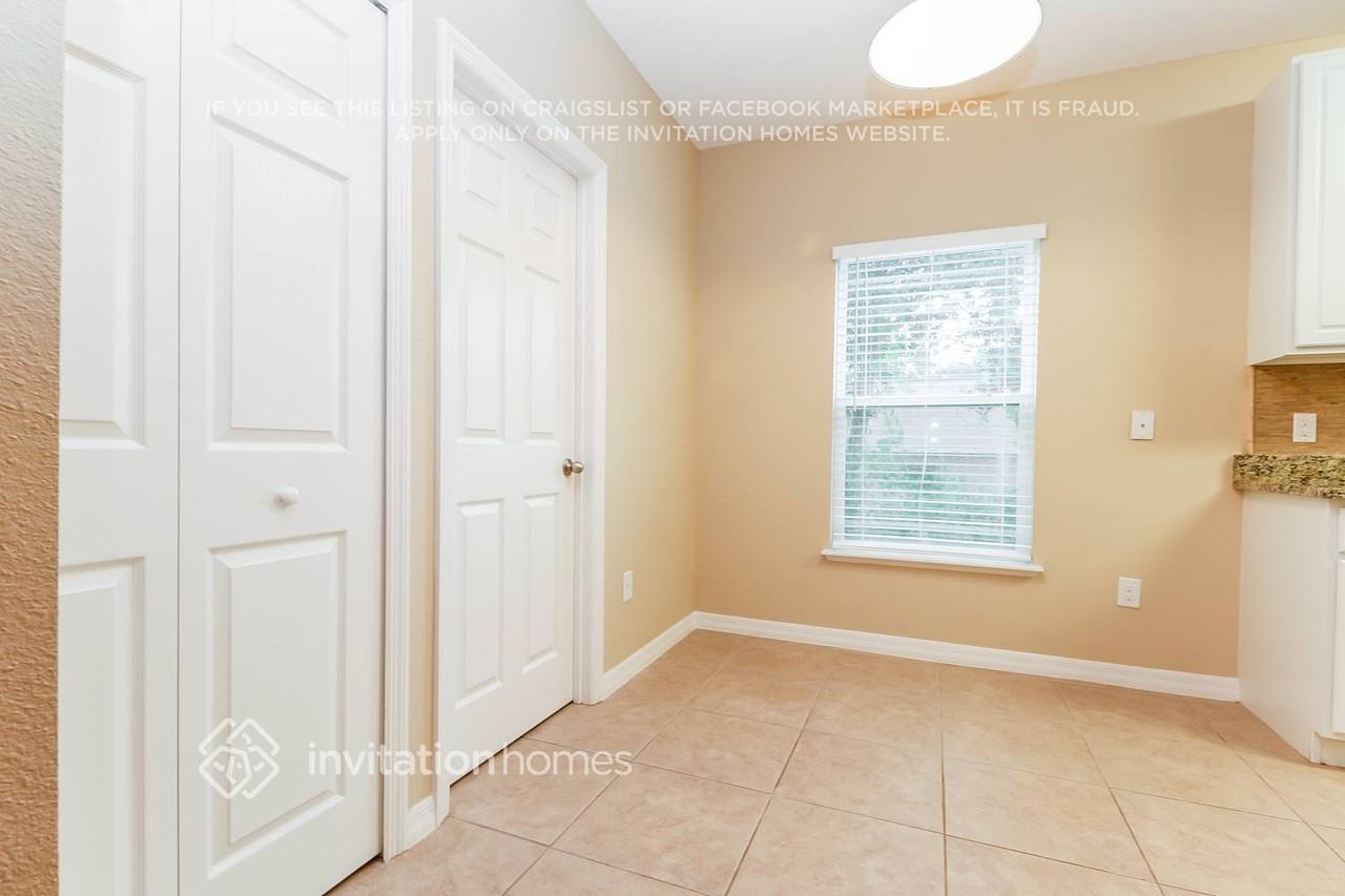 2182 Deborah Dr - Photo 5 of 20