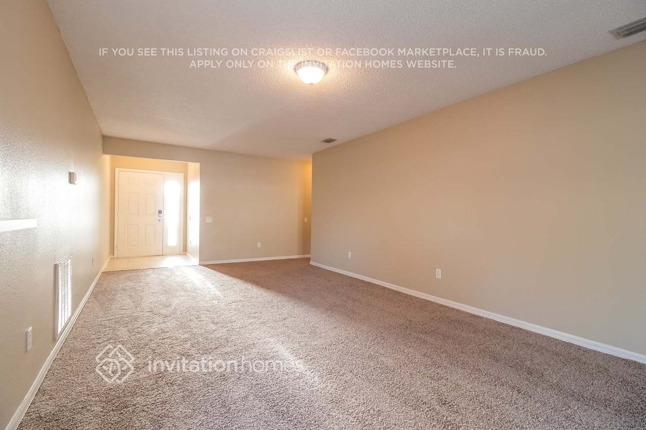 12521 Dawn Vista Dr - Photo 4 of 19
