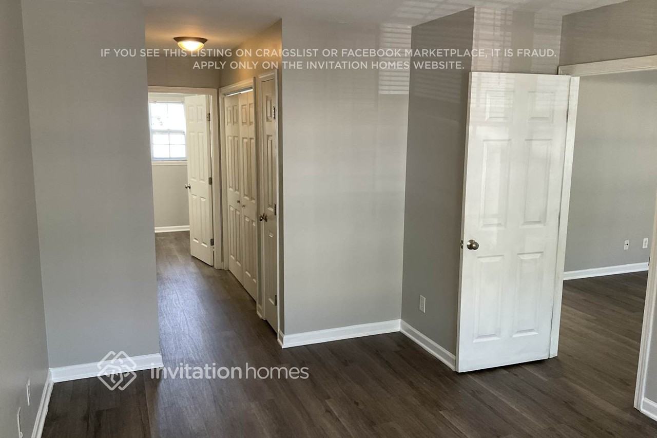 4200 Youngstown Dr - Photo 5 of 20