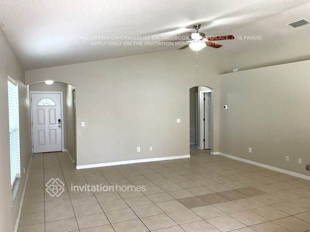 1106 Southland Ct - Photo 2 of 9