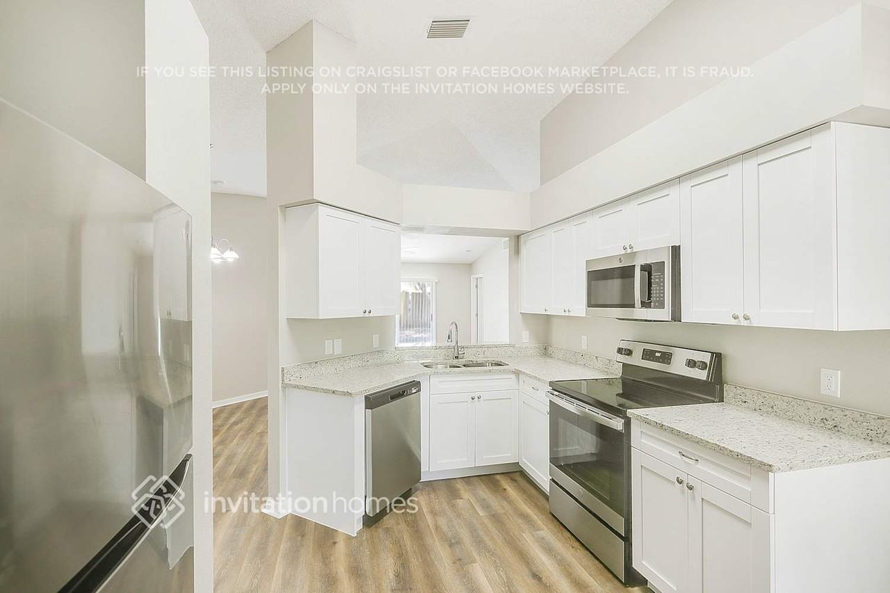 13405 Prestwick Dr - Photo 6 of 21