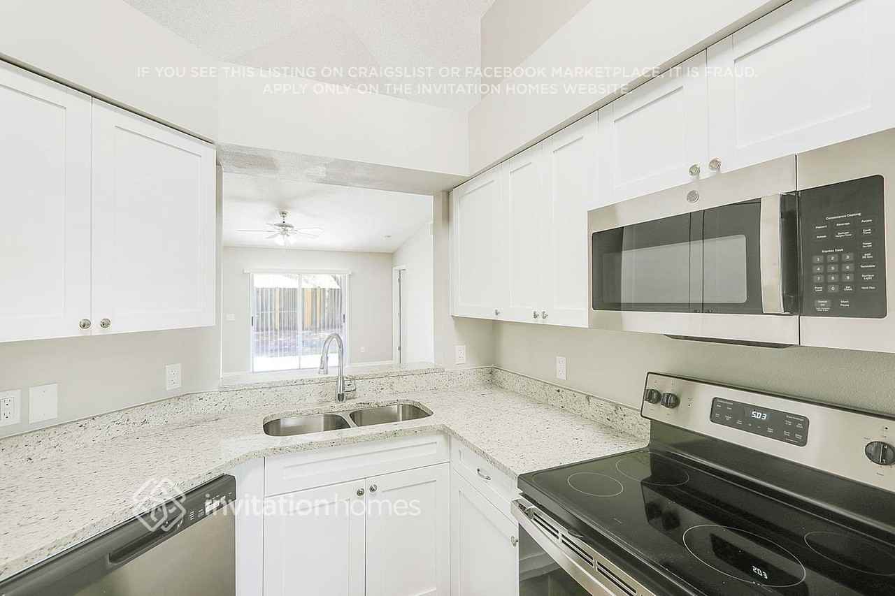 13405 Prestwick Dr - Photo 7 of 21