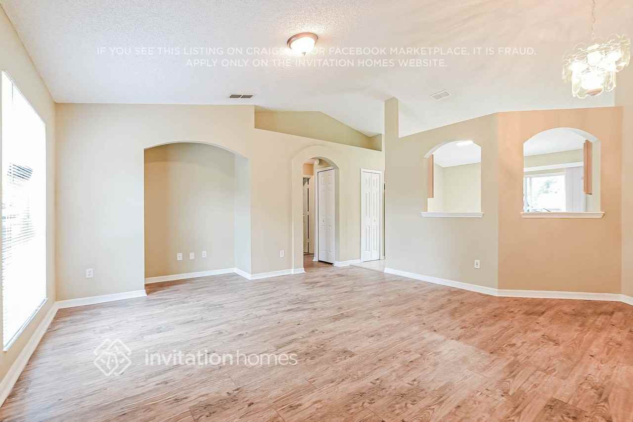 3270 Phonetia Dr - Photo 3 of 17