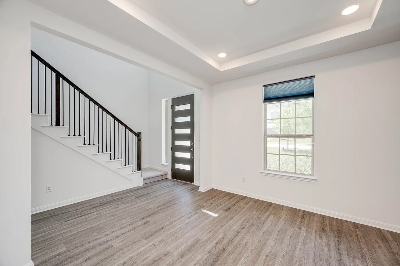 1328 Brescia Walk #1 - Photo 4 of 50