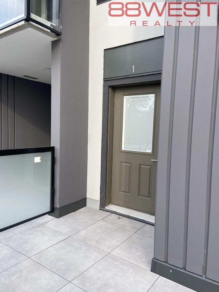 181 6th Street West #TH 4 - Photo 2 of 27