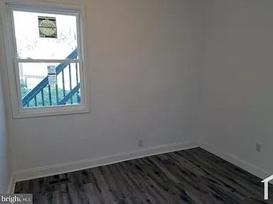 504 Beaumont Ave #1 - Photo 4 of 10