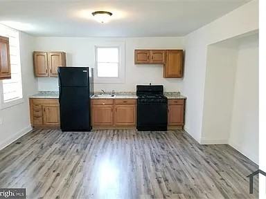 504 Beaumont Ave #1 - Photo 7 of 10