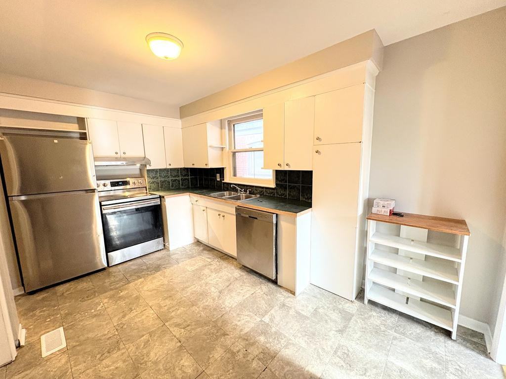 254 Fairfield Avenue - Photo 5 of 15