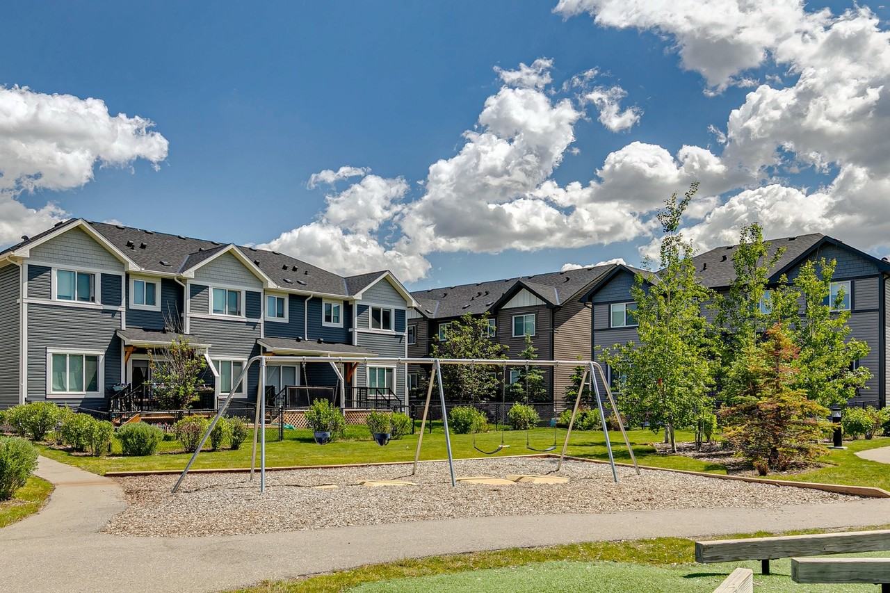 Georgetown, Airdrie - Photo 7 of 13