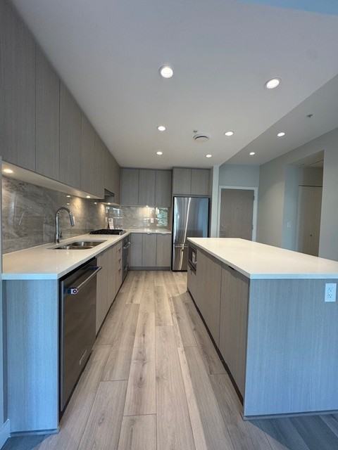 Skylark 203 - Photo 4 of 22