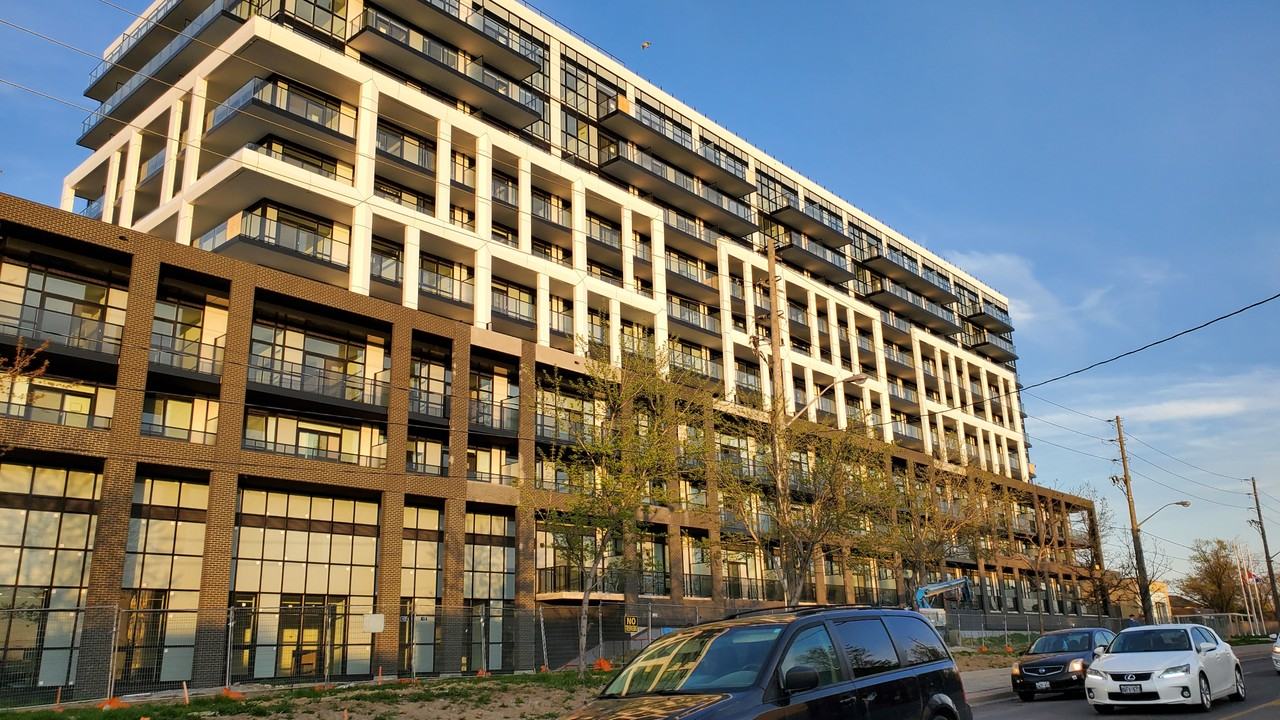722-50 George Butchart Drive, North York - Photo 6 of 8