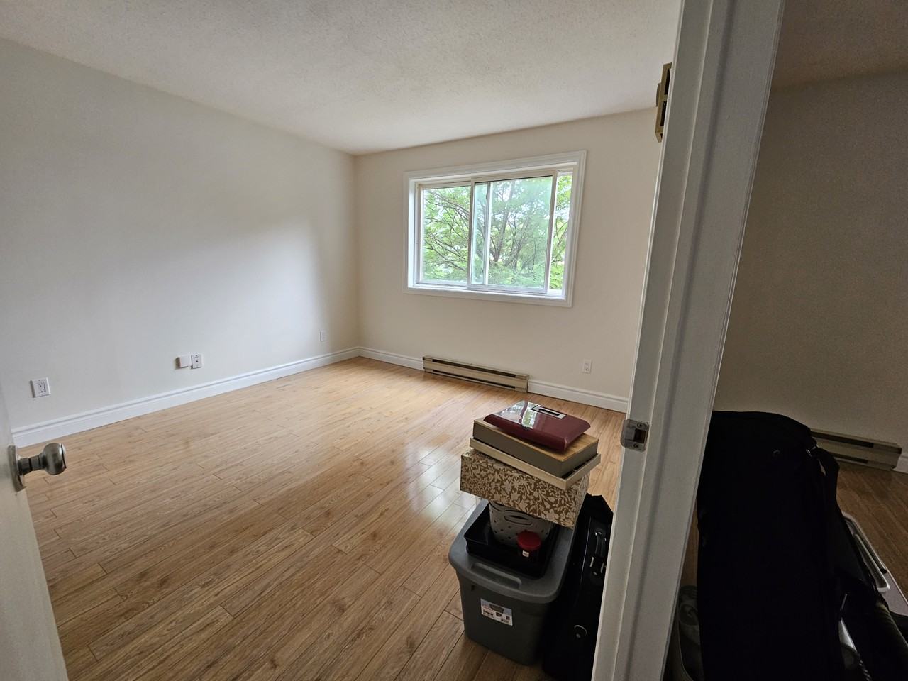 250 Apartment Bldg - Photo 4 of 6