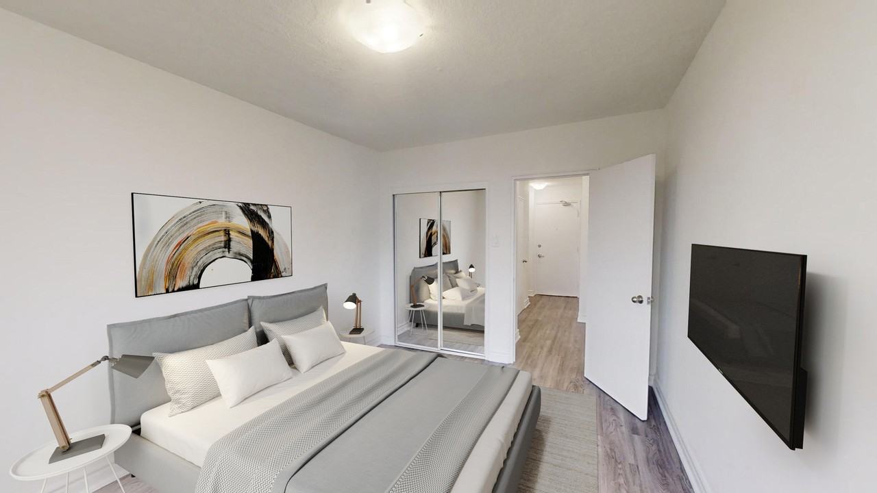 166 Carlton Street - Photo 4 of 11