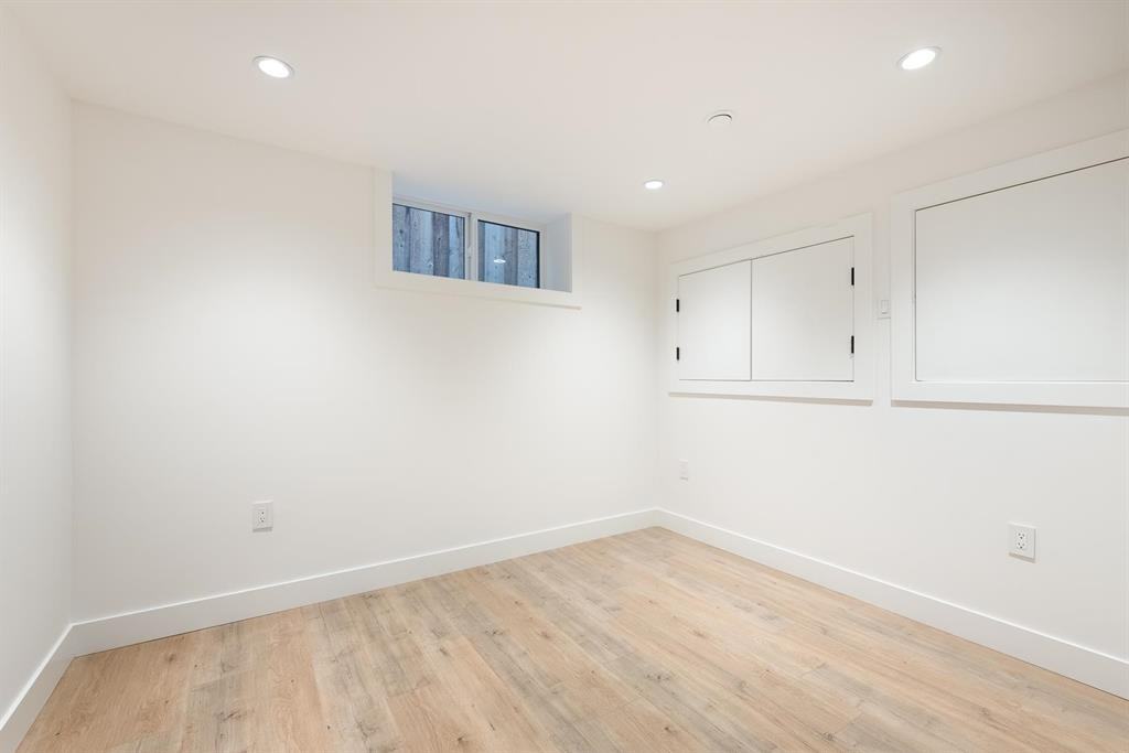 3582 Pender St E - Photo 3 of 5