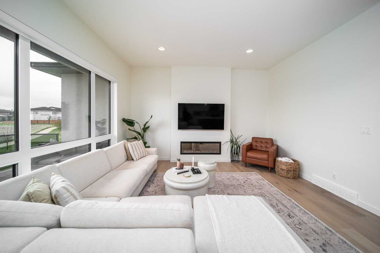 63 Creemans Crescent - Photo 5 of 30