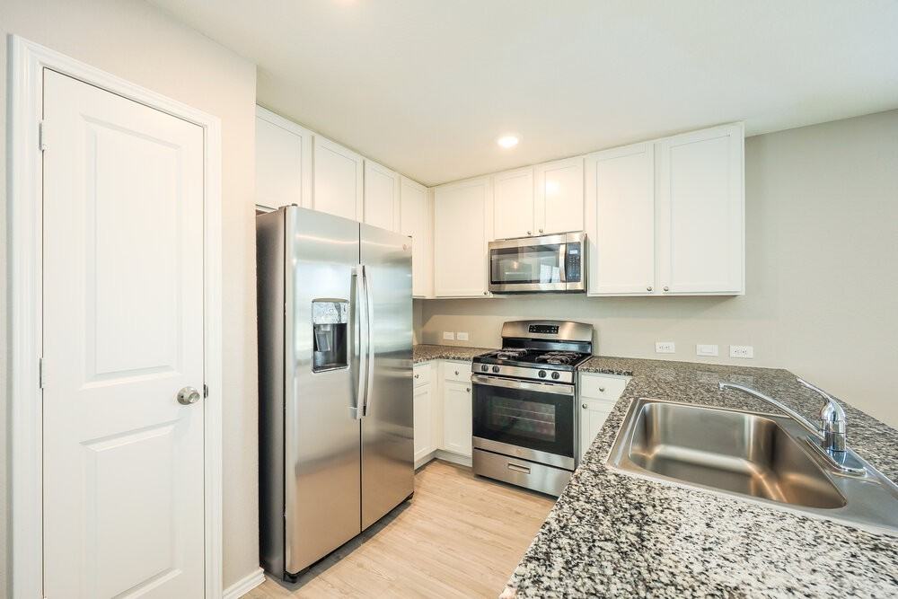 14612 Greenfield Ml - Photo 7 of 17