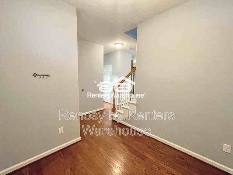 4139 Franklin St - Photo 4 of 41