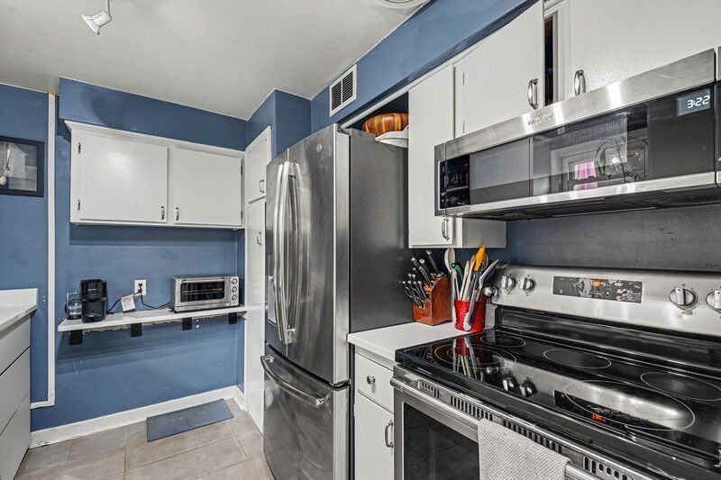 3633 41st Ave W - Photo 6 of 20