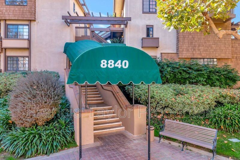 8840 Villa La Jolla Dr #211 - Photo 2 of 30