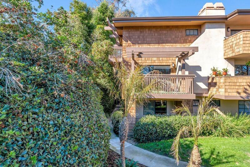 8840 Villa La Jolla Dr #211 - Photo 3 of 30
