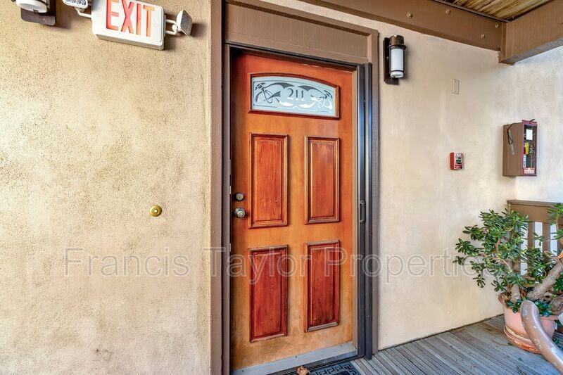 8840 Villa La Jolla Dr #211 - Photo 6 of 30