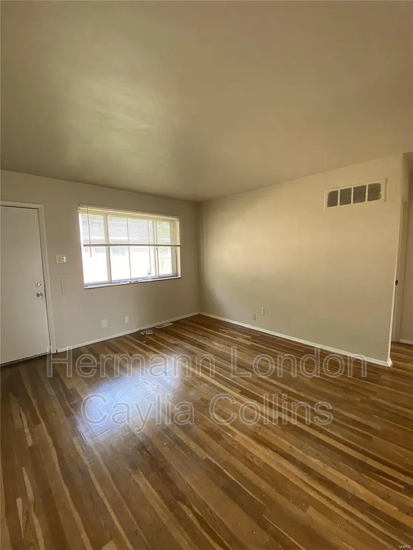 1209 Chambers Rd #1209C - Photo 2 of 7