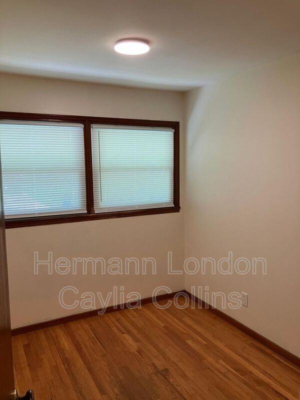 428 Lancashire Rd - Photo 5 of 14