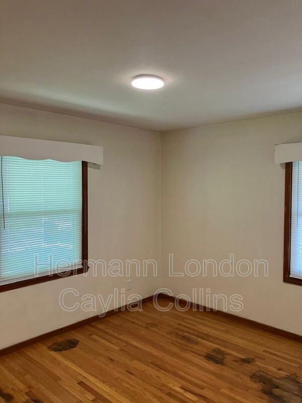 428 Lancashire Rd - Photo 7 of 14