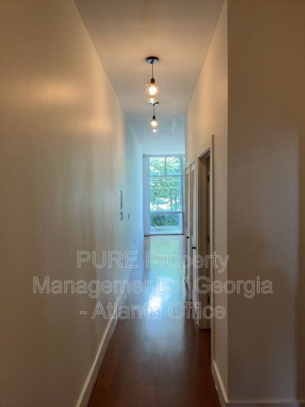 89 Mangum St Sw #102 - Photo 2 of 28