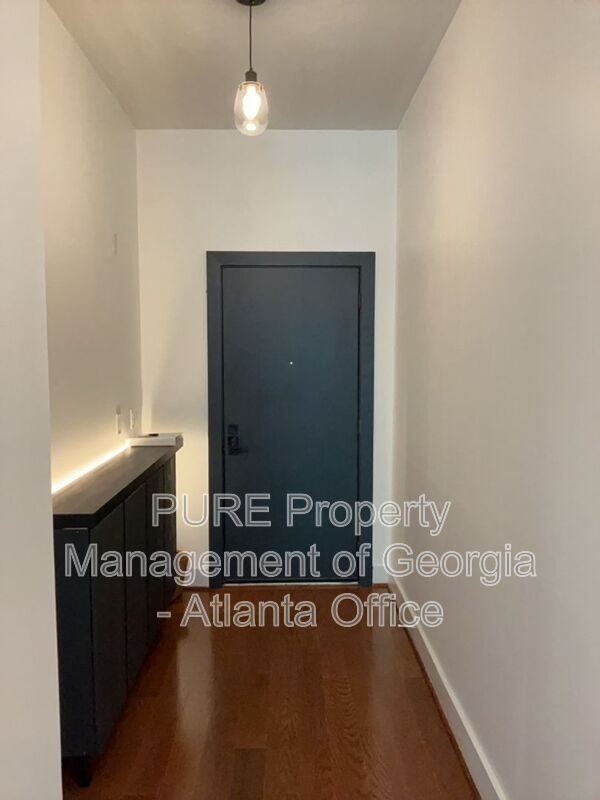 89 Mangum St Sw #102 - Photo 3 of 28