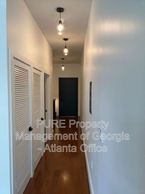 89 Mangum St Sw #102 - Photo 4 of 28