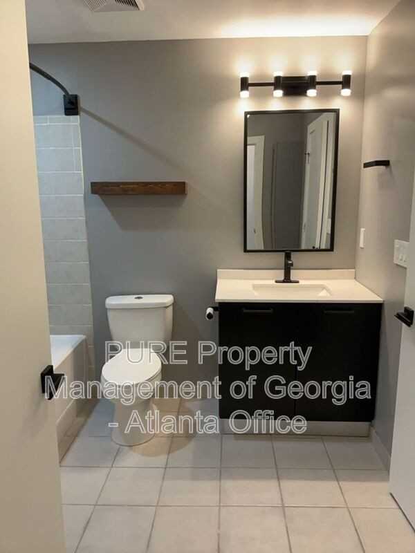 89 Mangum St Sw #102 - Photo 5 of 29