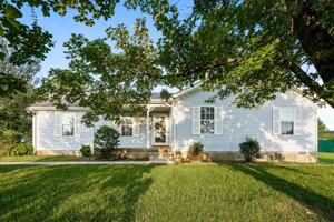 featured image of 206 Sierra Dr