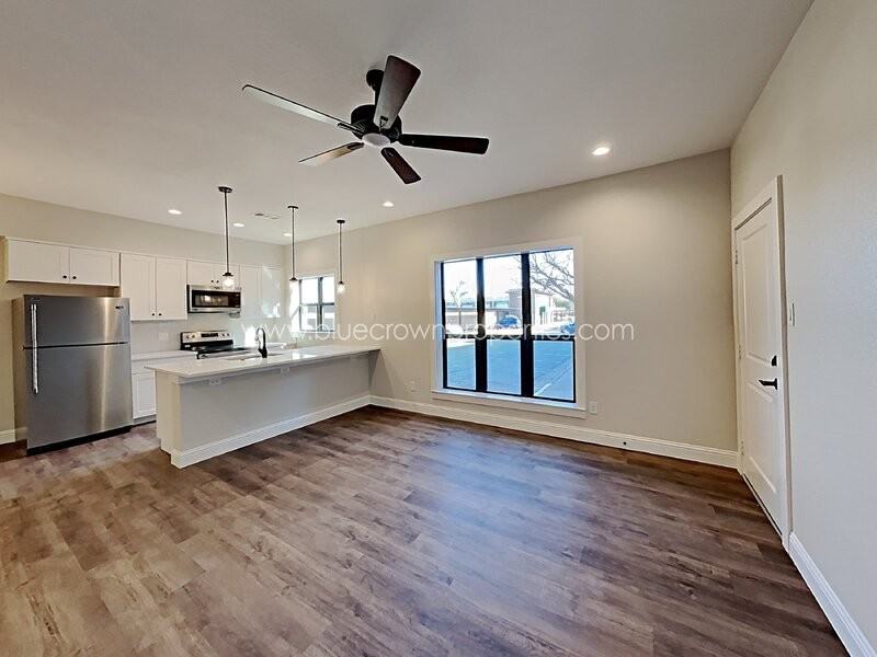 10738 Park Village Pl #B - Photo 4 of 13