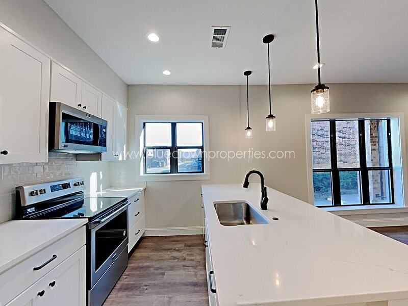 10738 Park Village Pl #B - Photo 6 of 13