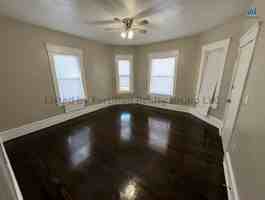 featured image of 170 King St #2
