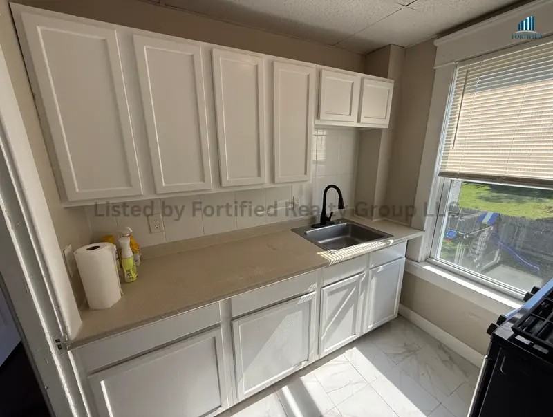 170 King St #2 - Photo 5 of 19