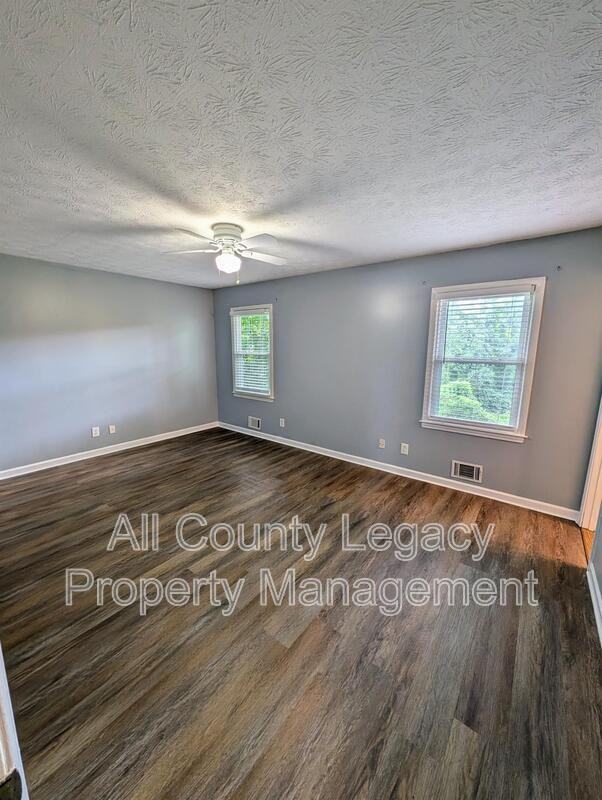 4292 Wrexham Ct - Photo 6 of 15